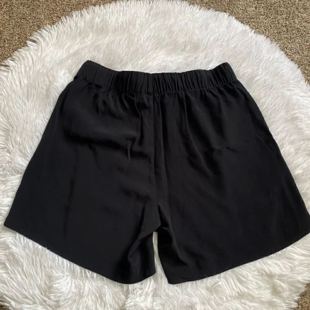 Eileen Fisher Walking Shorts Black Tencel Viscose Crepe New Womens Size XS‎